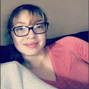 Meet your Posher, Isabel